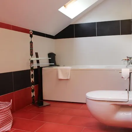 Exclusiva Casa Con Piscina En