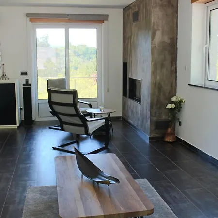 Exclusiva Casa Con Piscina En Gondomar