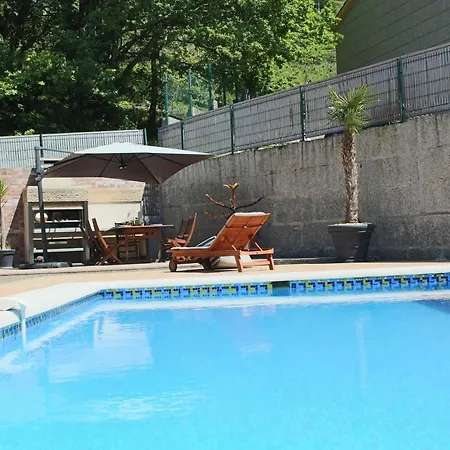 Exclusiva Casa Con Piscina En *