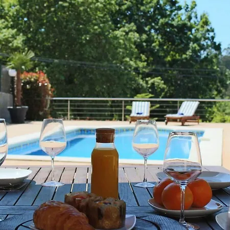 Exclusiva Casa Con Piscina En